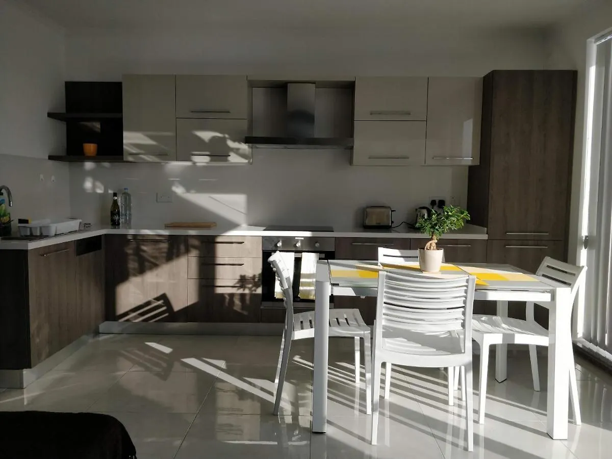 马尔萨斯卡拉Sea View Penthouse With Large Terrace Irom1-1公寓 公寓 马尔萨斯卡拉